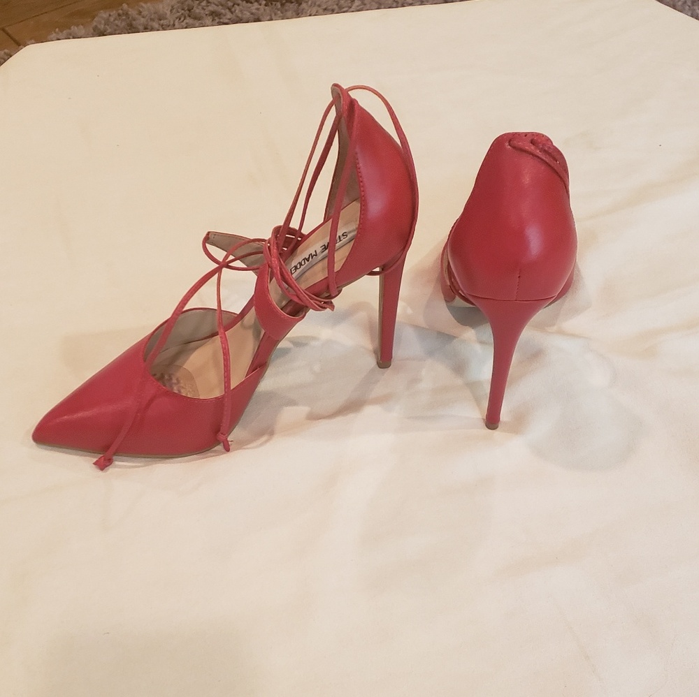 Steve Madden Red Strappy Pointed Pumps - Picture 2 of 4
